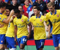 Giroud, Arteta, Gnabry, Ozil, Mertesacker vs Palace