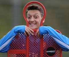 Mesut Ozil 17