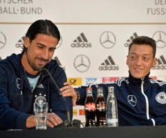 Sami Khedira Mesut Ozil 01