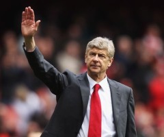 Him waving goodbye scares Gen Wen