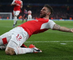 Giroud scores vs Bayern