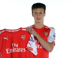Bielik signs for Arsenal