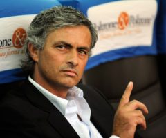 MILAN, ITALY - AUGUST 23:  Coach Jose Mourinho of Inter Milan looks on during the Serie A match between Inter Milan and Bari at Giuseppe Meazza Stadium on August 23, 2009 in Milan, Italy.  (Photo by Claudio Villa/Getty Images) *** Local Caption *** Jose Mourinho
