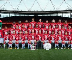 Arsenal Christmas Jumper team photo. (Credit: Arsenal Media)