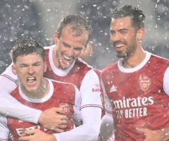 Kieran-Tierney-Cele-WBA-2021