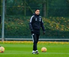 7B50EB02-EEAF-44AB-BB65-945DCAB8CBB2