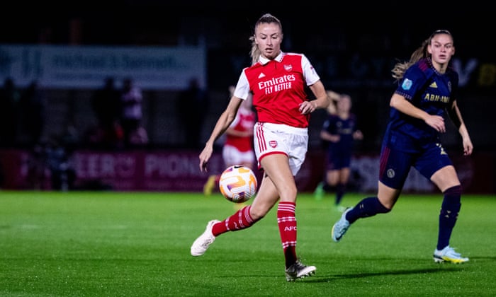 Arsenal's Leah Williamson scores their side's third goal of the