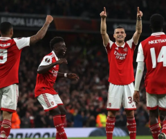 xhaka-celebrates
